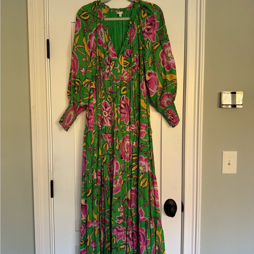 Love the Label Floral Green Bishop-Sleeve Maxi Dress